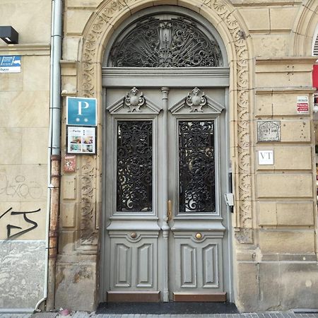 Pension La Perla Σαν Σεμπαστιάν Εξωτερικό φωτογραφία