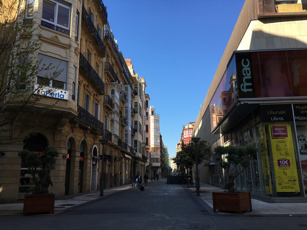 Pension La Perla Σαν Σεμπαστιάν Εξωτερικό φωτογραφία